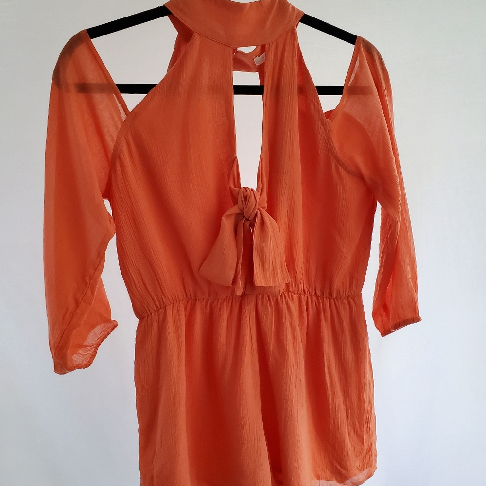NWOT Dance & Marvel Mock Neck Cold Shoulder Romper. Size Small